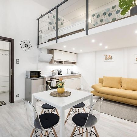Mirror Apartments บูดาเปสต์ ภายนอก รูปภาพ