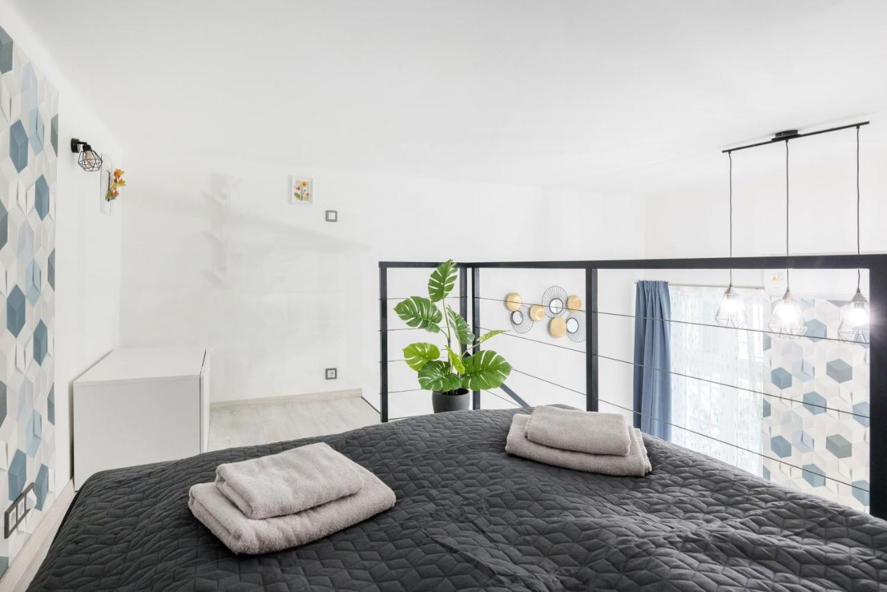 Mirror Apartments บูดาเปสต์ ภายนอก รูปภาพ