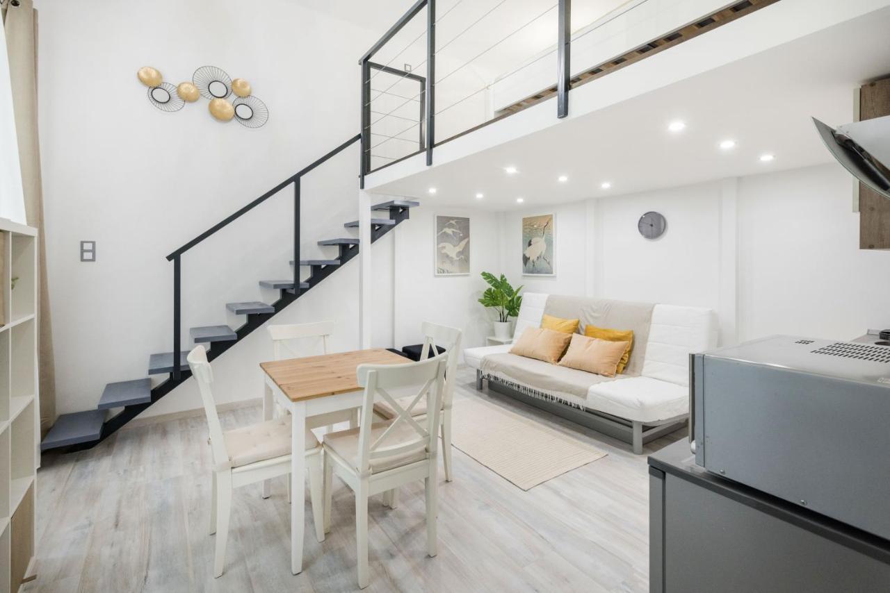 Mirror Apartments บูดาเปสต์ ภายนอก รูปภาพ
