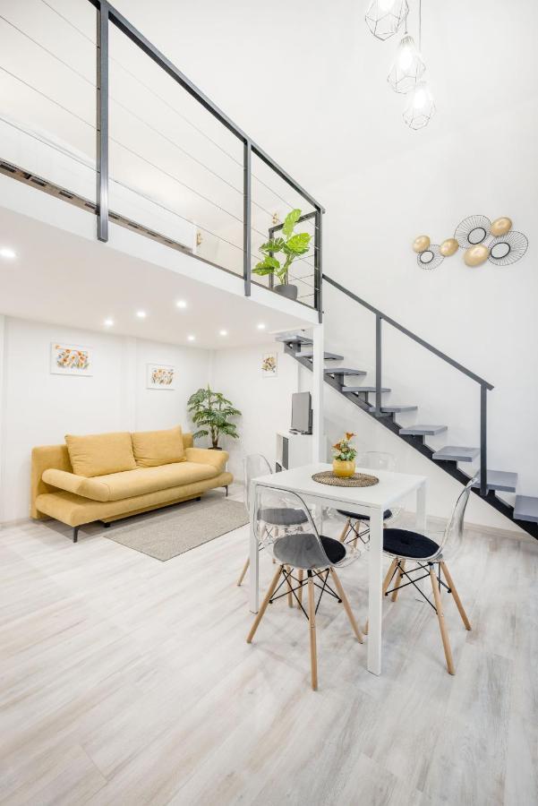 Mirror Apartments บูดาเปสต์ ภายนอก รูปภาพ